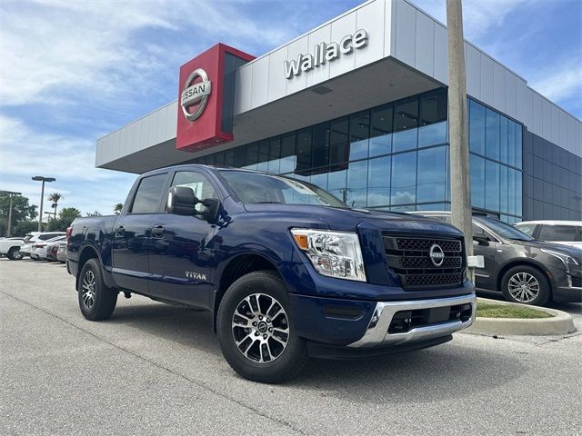 2024 Nissan Titan SV