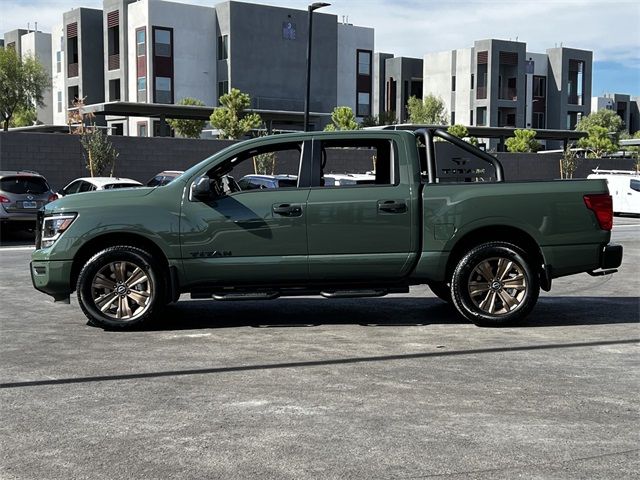 2024 Nissan Titan SV