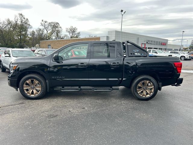 2024 Nissan Titan SV