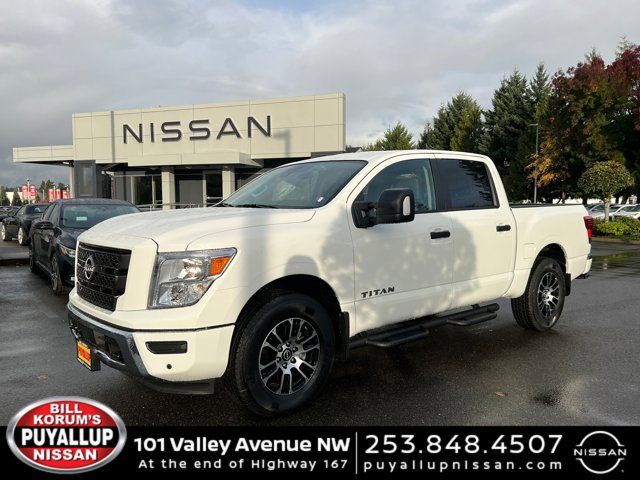 2024 Nissan Titan SV