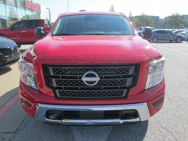 2024 Nissan Titan SV