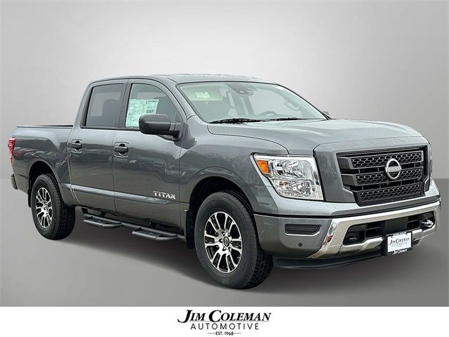 2024 Nissan Titan SV