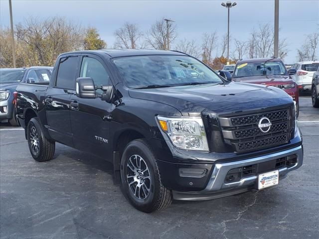 2024 Nissan Titan SV