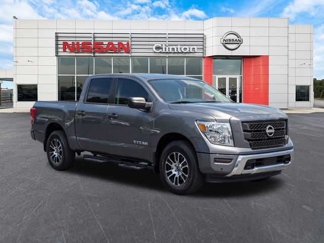 2024 Nissan Titan SV