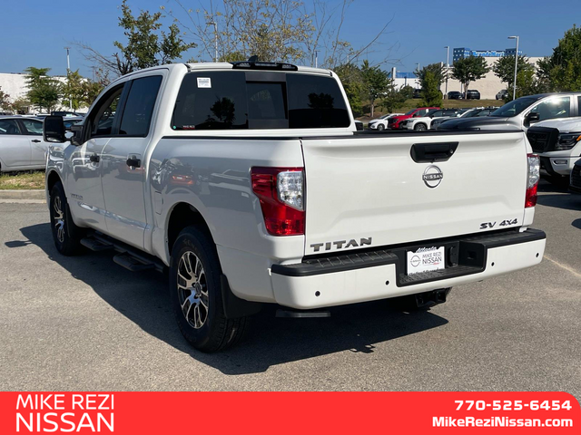 2024 Nissan Titan SV