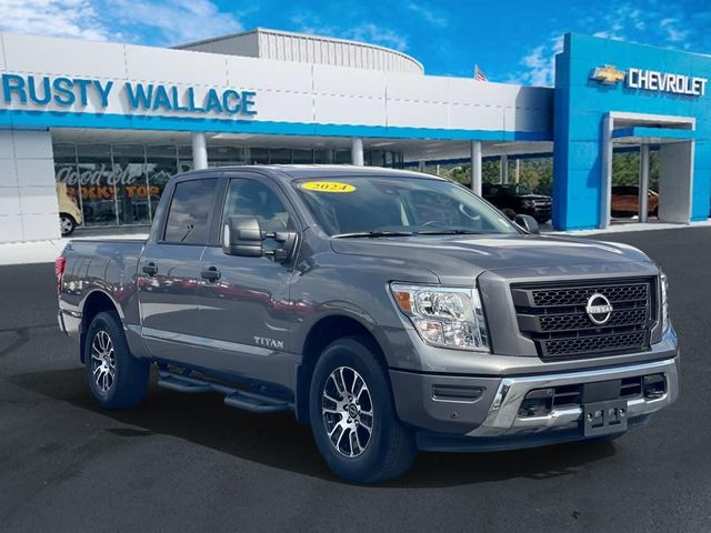 2024 Nissan Titan SV
