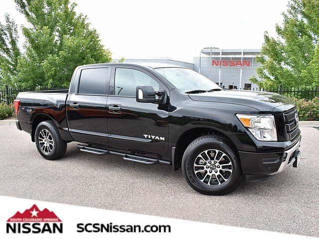 2024 Nissan Titan SV