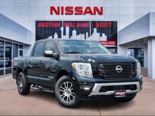 2024 Nissan Titan SV