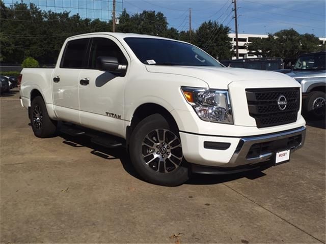 2024 Nissan Titan SV