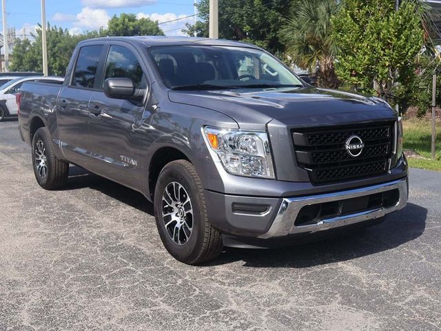 2024 Nissan Titan SV