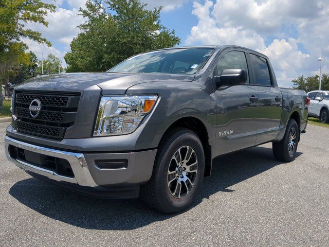 2024 Nissan Titan SV