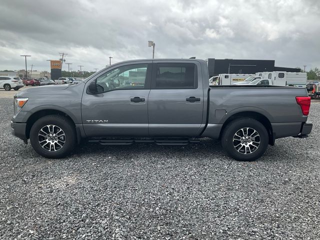 2024 Nissan Titan SV