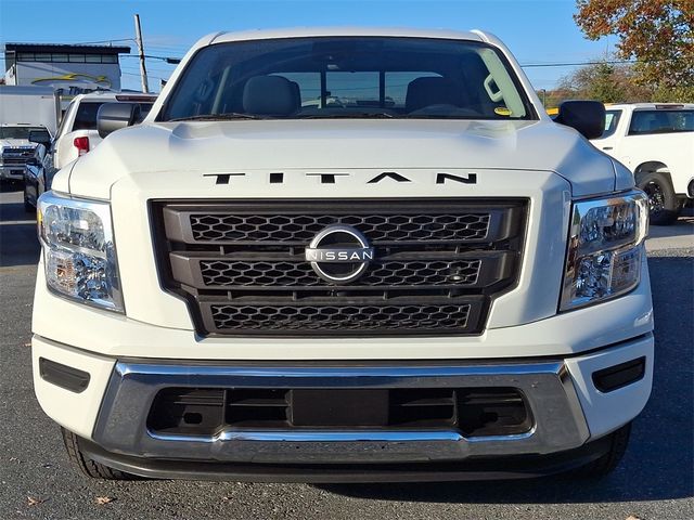 2024 Nissan Titan SV