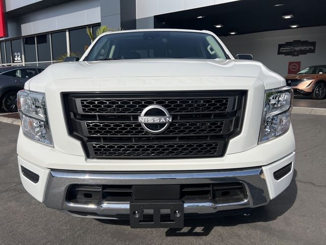 2024 Nissan Titan SV