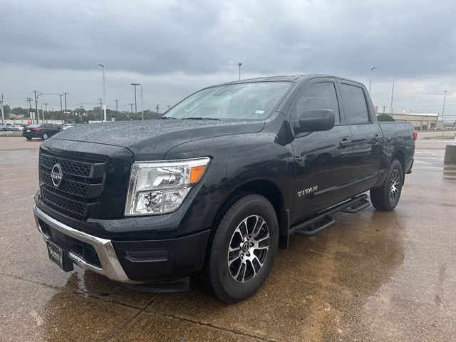 2024 Nissan Titan SV