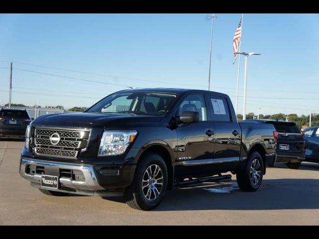 2024 Nissan Titan SV