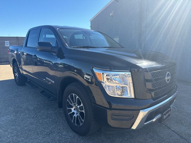 2024 Nissan Titan SV