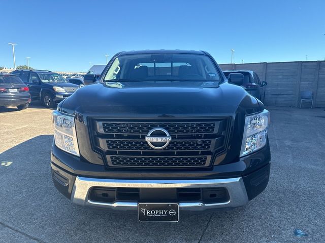 2024 Nissan Titan SV