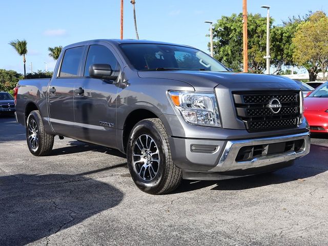 2024 Nissan Titan SV