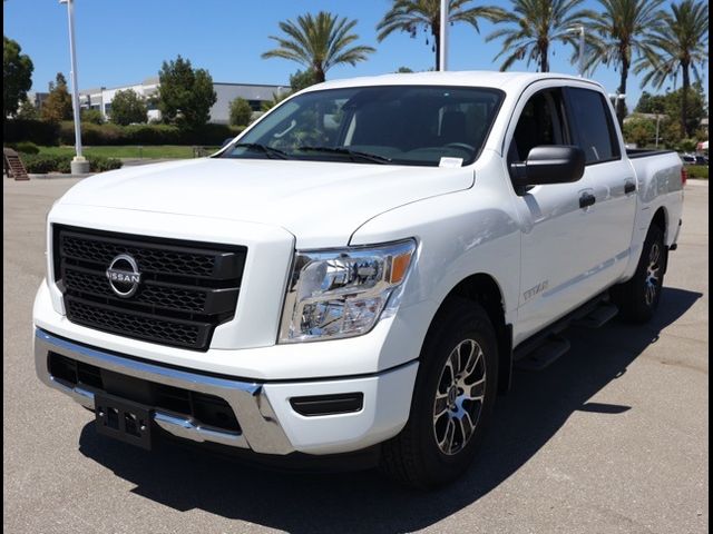 2024 Nissan Titan SV