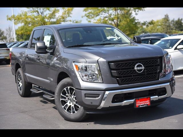 2024 Nissan Titan SV