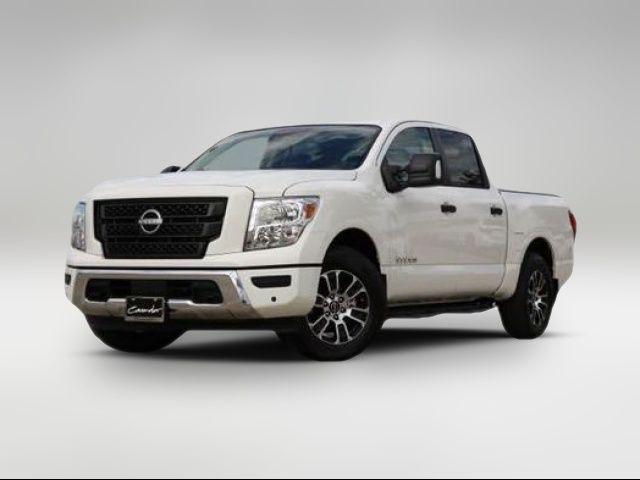 2024 Nissan Titan SV