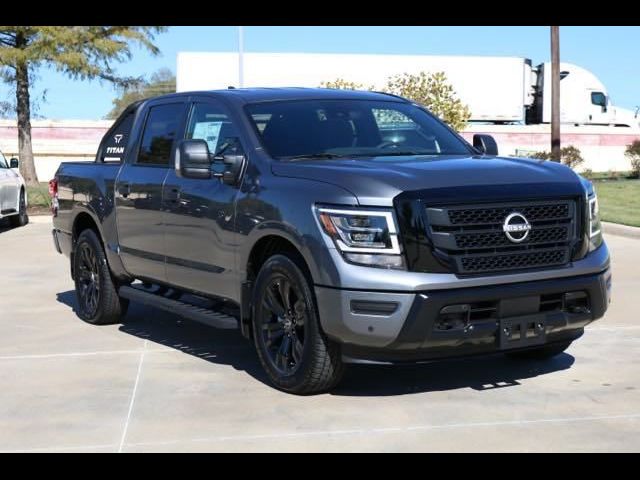 2024 Nissan Titan SV