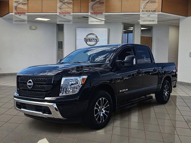 2024 Nissan Titan SV