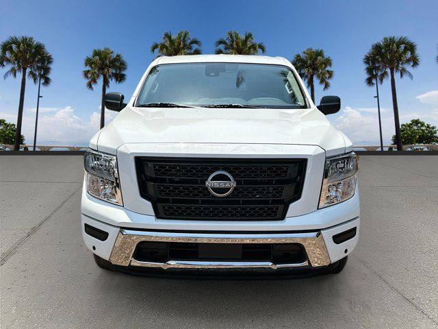 2024 Nissan Titan SV