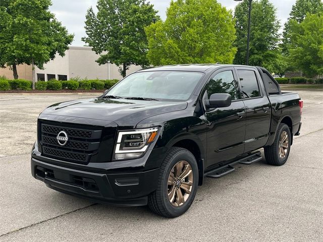 2024 Nissan Titan SV