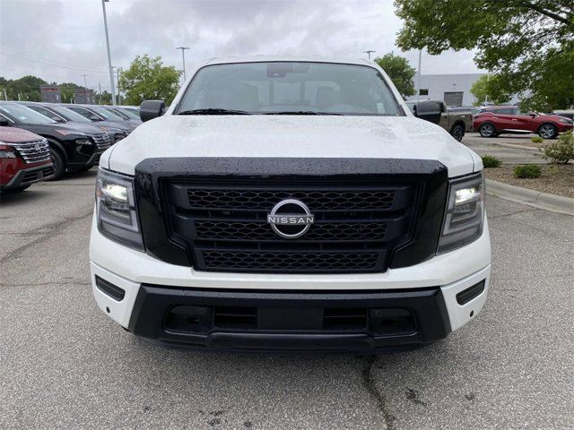 2024 Nissan Titan SV