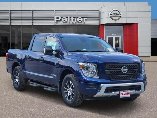 2024 Nissan Titan SV