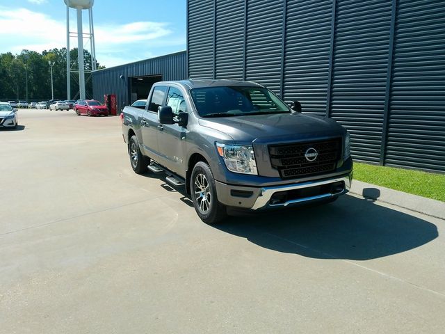 2024 Nissan Titan SV