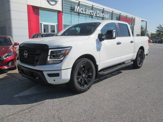 2024 Nissan Titan SV