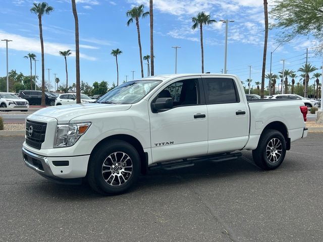 2024 Nissan Titan SV