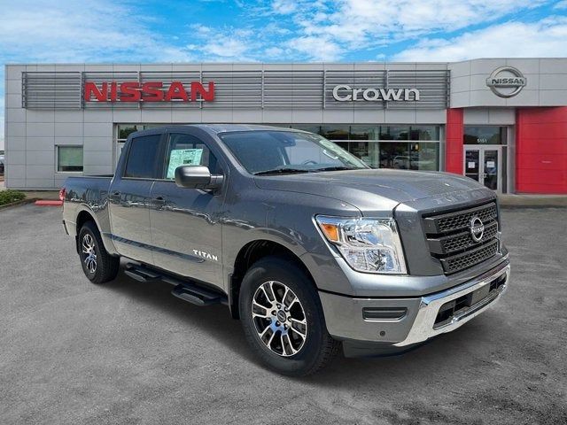 2024 Nissan Titan SV