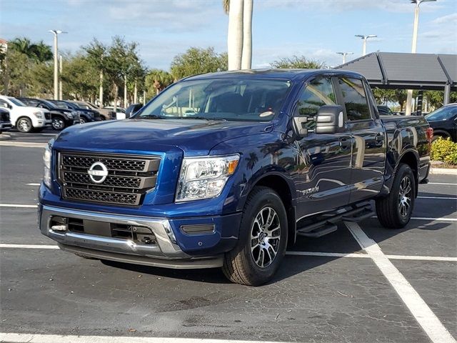 2024 Nissan Titan SV