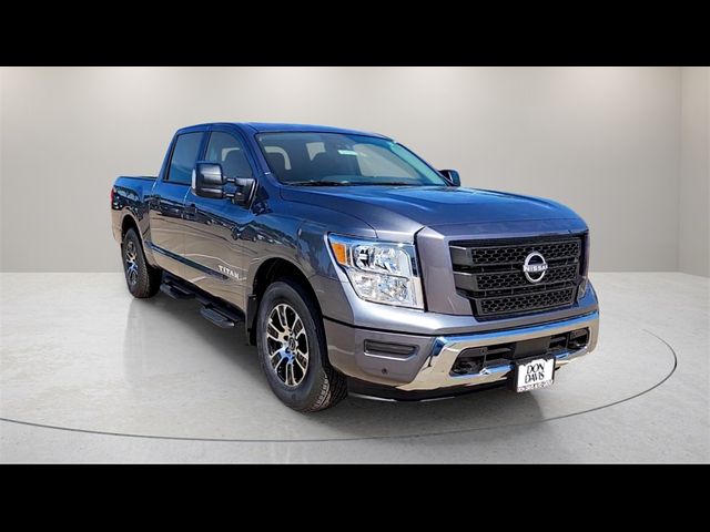 2024 Nissan Titan SV