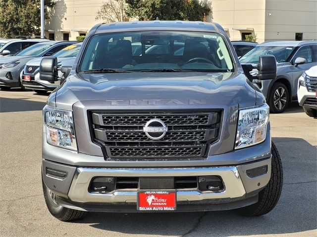 2024 Nissan Titan SV