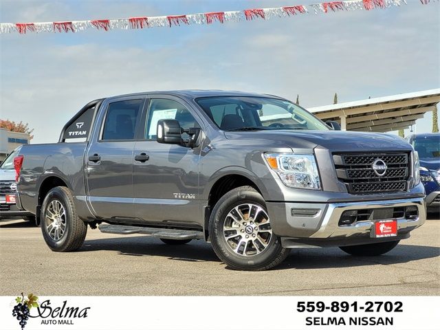 2024 Nissan Titan SV