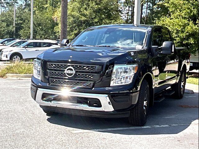 2024 Nissan Titan SV