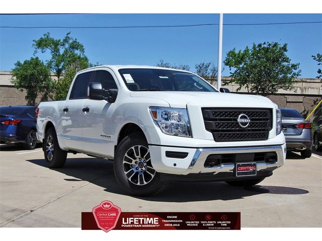 2024 Nissan Titan SV