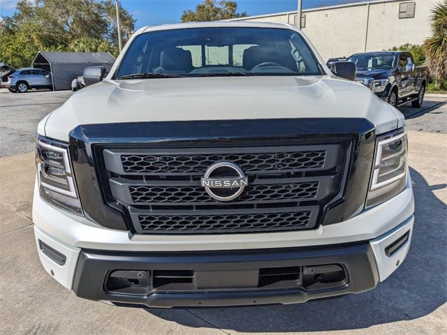 2024 Nissan Titan SV