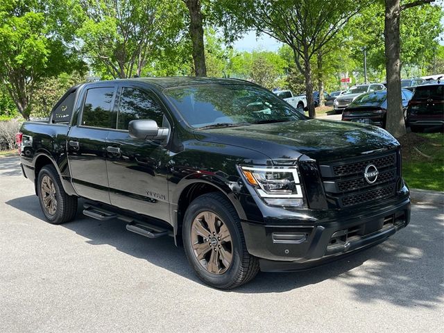 2024 Nissan Titan SV