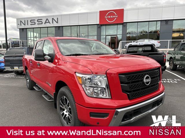 2024 Nissan Titan SV