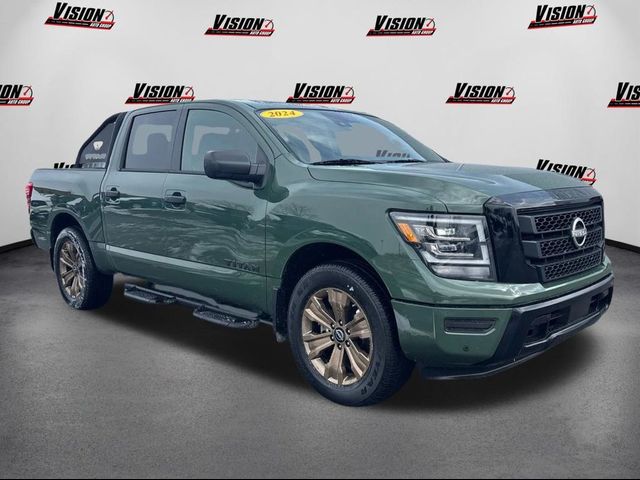 2024 Nissan Titan SV