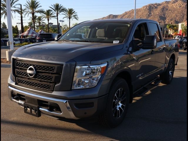 2024 Nissan Titan SV