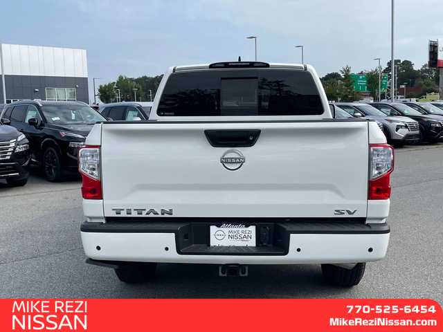 2024 Nissan Titan SV