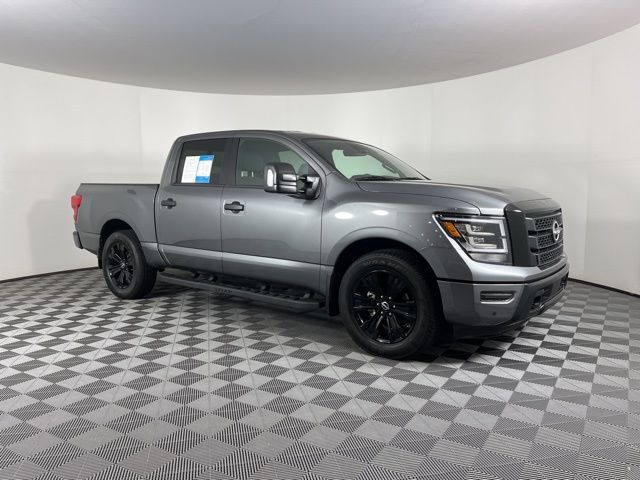 2024 Nissan Titan SV