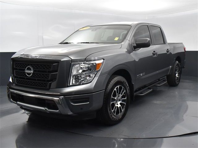 2024 Nissan Titan SV